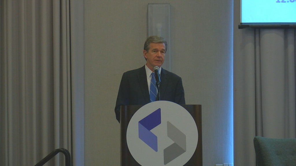 Governor Cooper Speaks To National Governors Association In Wilmington