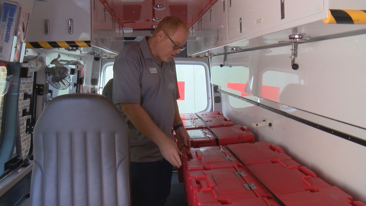 Local American Red Cross volunteers deploy for Hurricane Ian and ...
