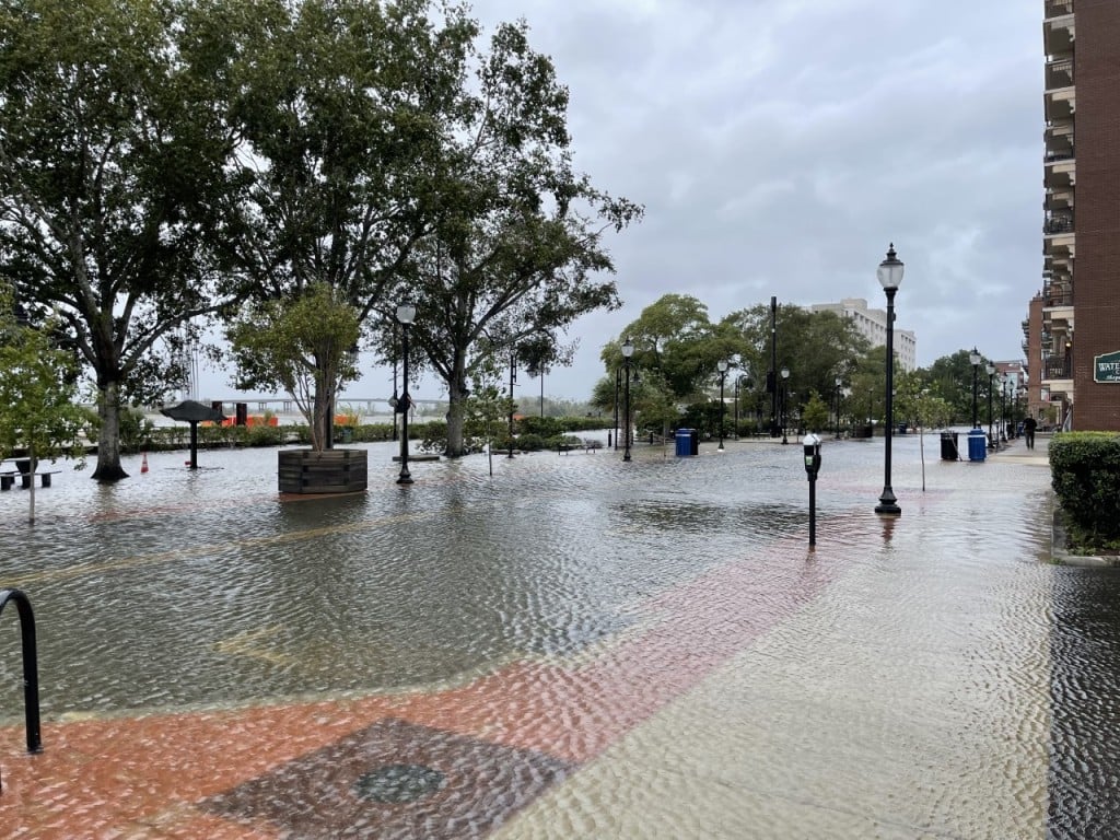 Wilmington sees flooding along Water Street WWAYTV3