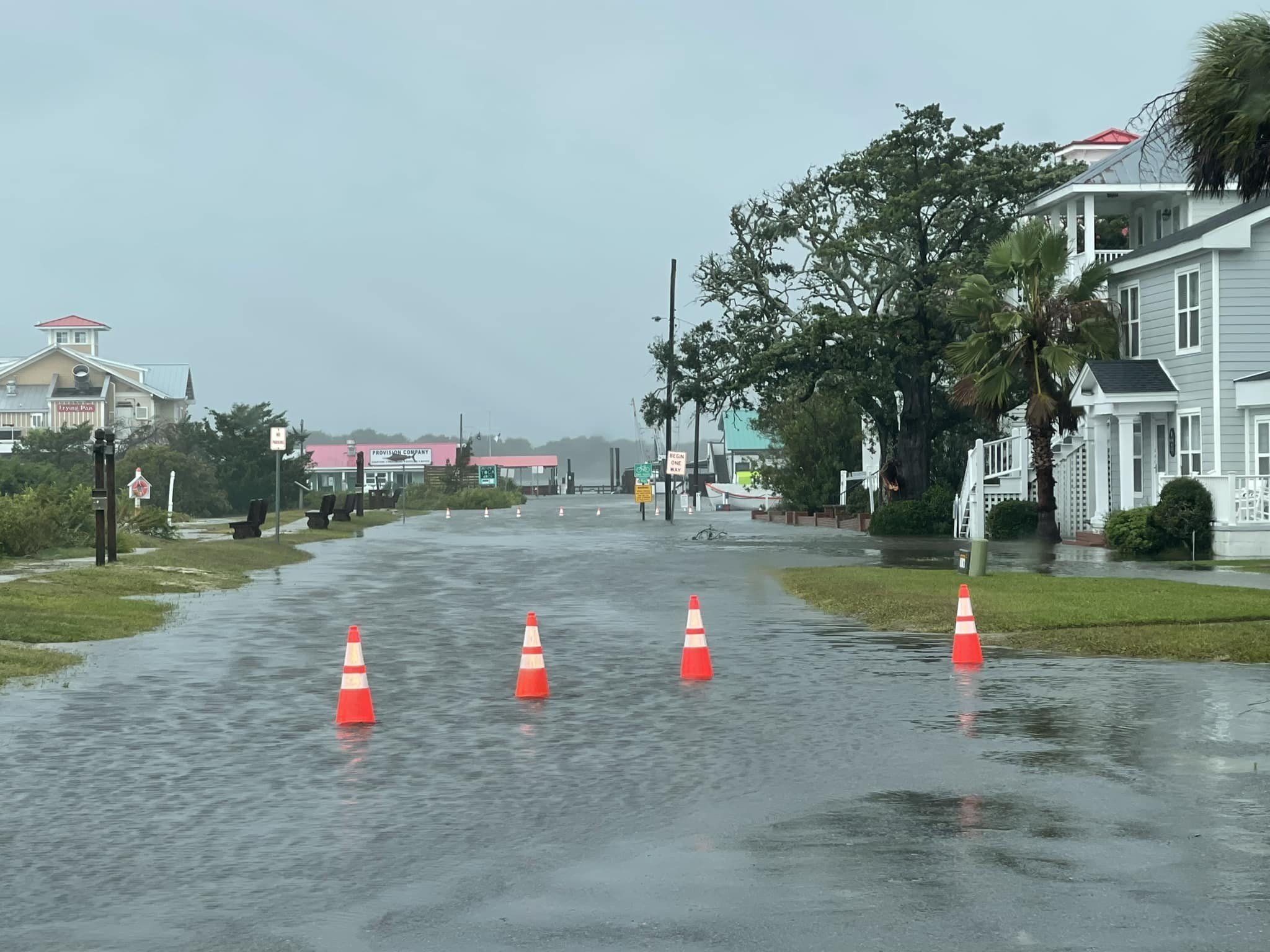 Storm surge causing flooding, road closures around Cape Fear WWAYTV3