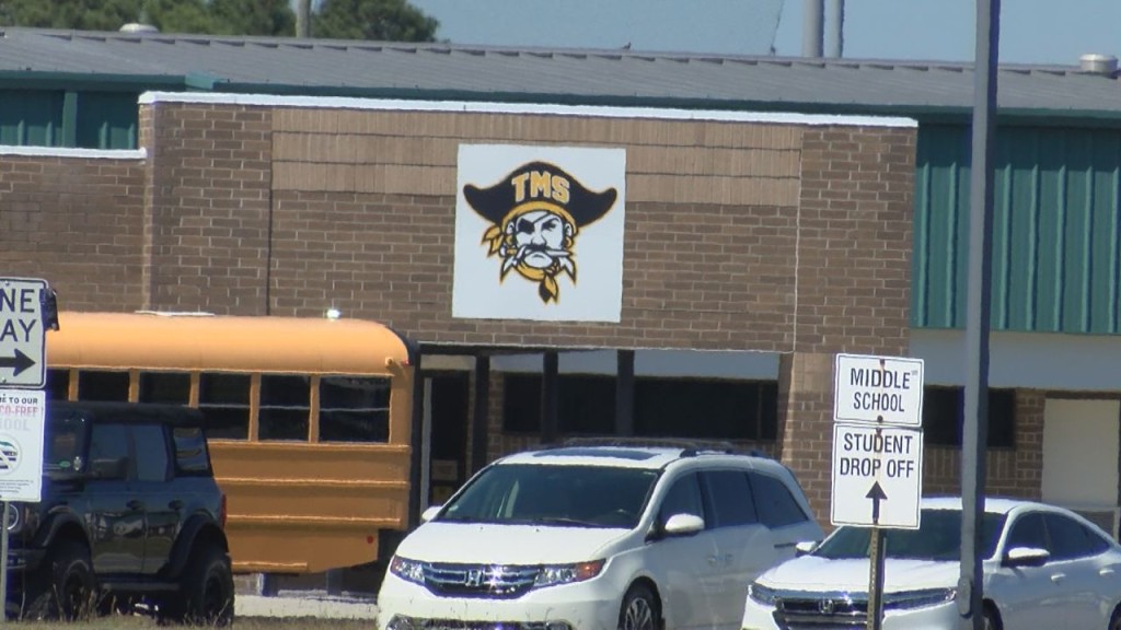 Parents Express Concerns About Indoor Air Quality Assessment Results At Topsail Middle School
