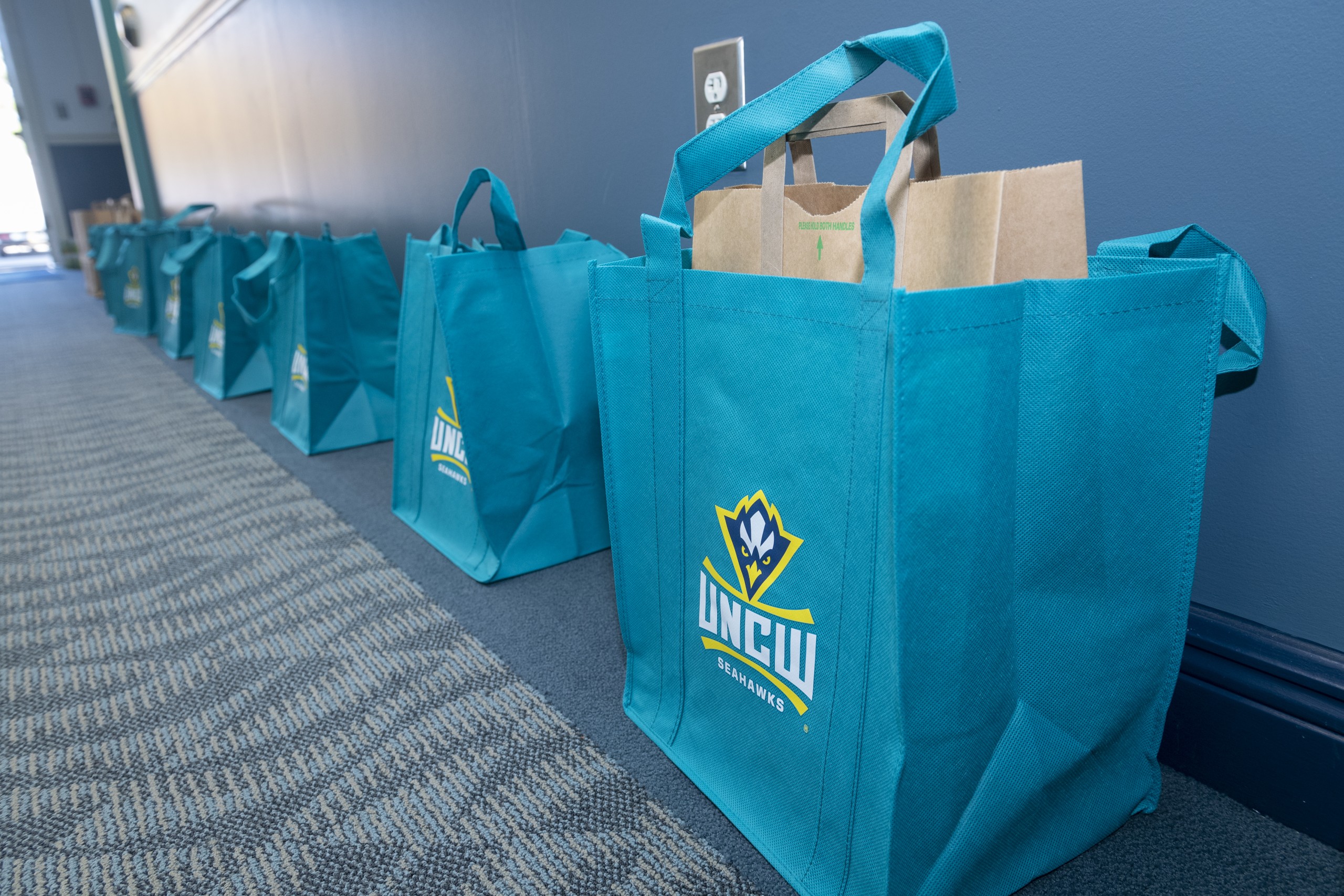 UNCW to hold food drive benefiting on campus food pantry WWAYTV3