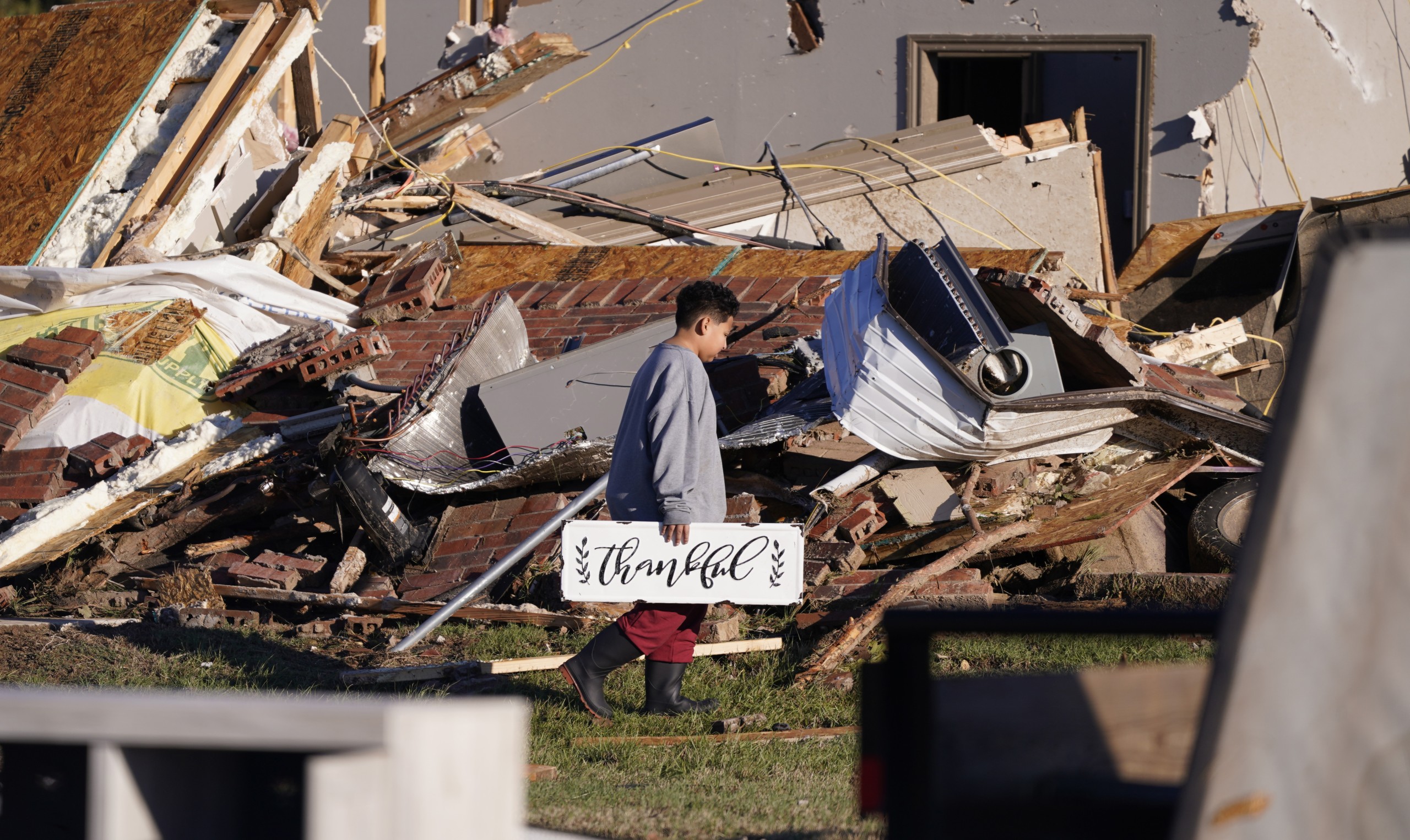 1 dead, dozens hurt as tornadoes hit Texas and Oklahoma - WWAYTV3