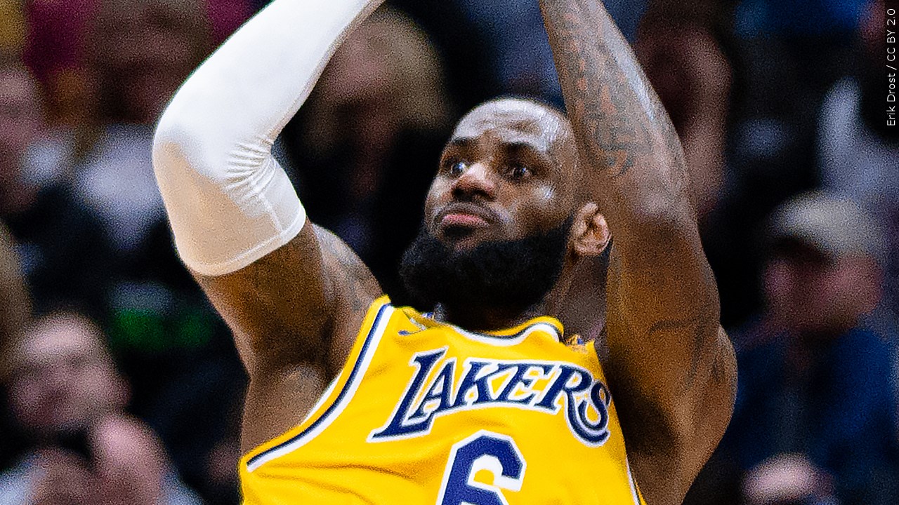 Legendary Moments in NBA history: LeBron passes Kobe on all-time scoring  list
