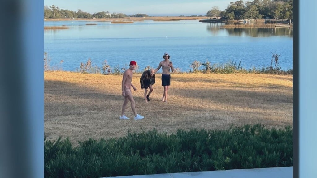 Two Teens Rescue Elderly Man From Hewletts Creek On New Year’s Day