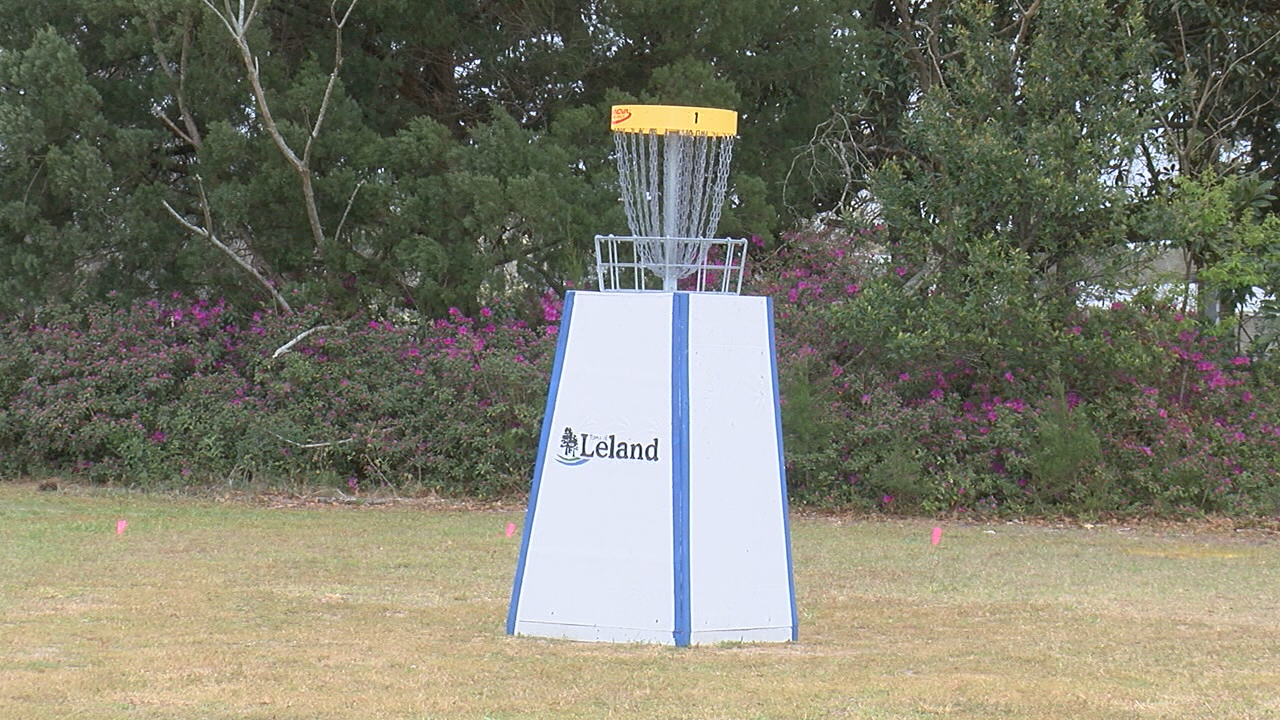 Town of Leland opens new disc golf course WWAYTV3