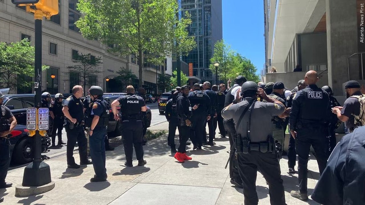 Shooting inside Atlanta building leaves 1 dead, 4 injured - WWAYTV3