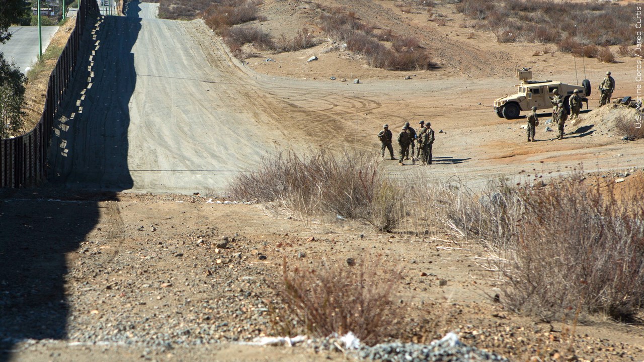 U.S. sending 1,500 active-duty troops to southern border amid migration ...