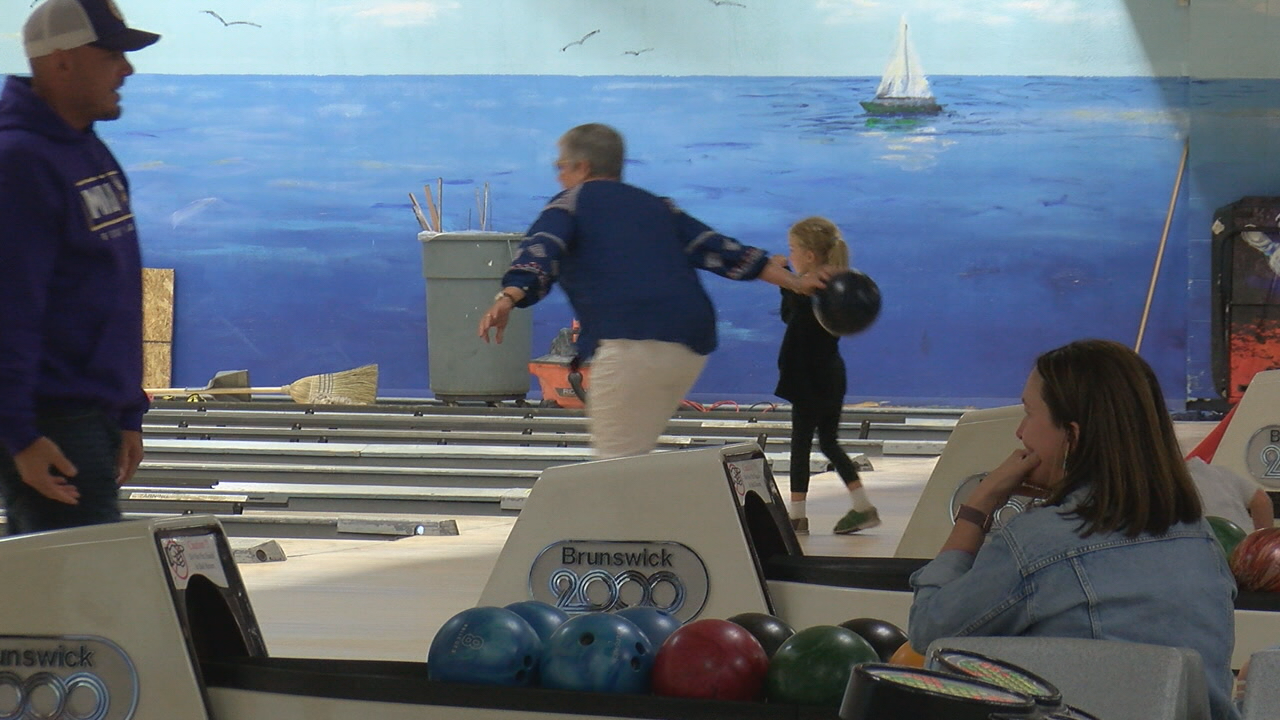 Locals flood bowling alleys and Independence Mall to escape the rain
