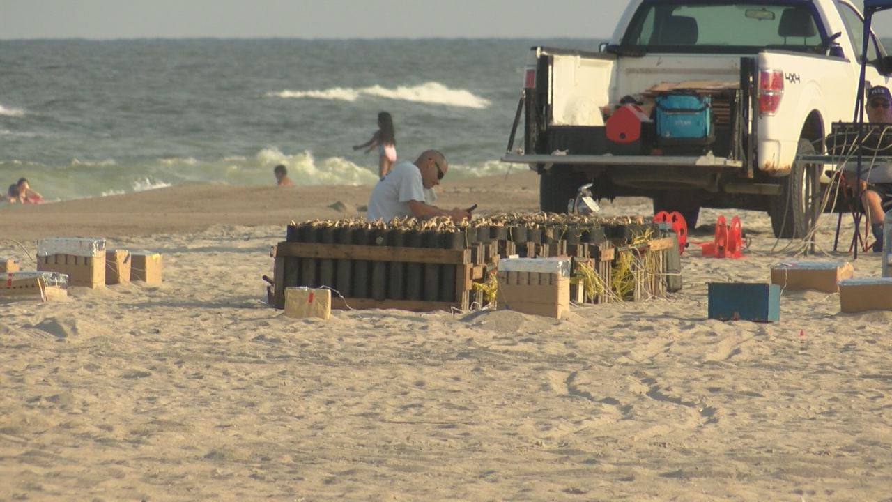 Carolina Beach kicks off 4th of July celebrations - WWAYTV3