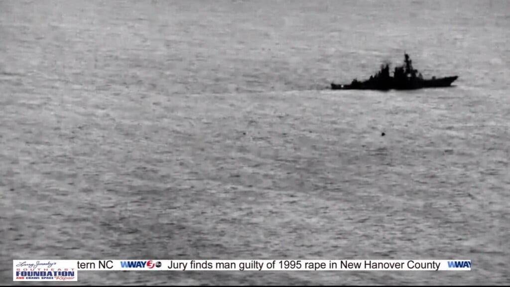 Coast Guard And Navy Rescue Four Divers