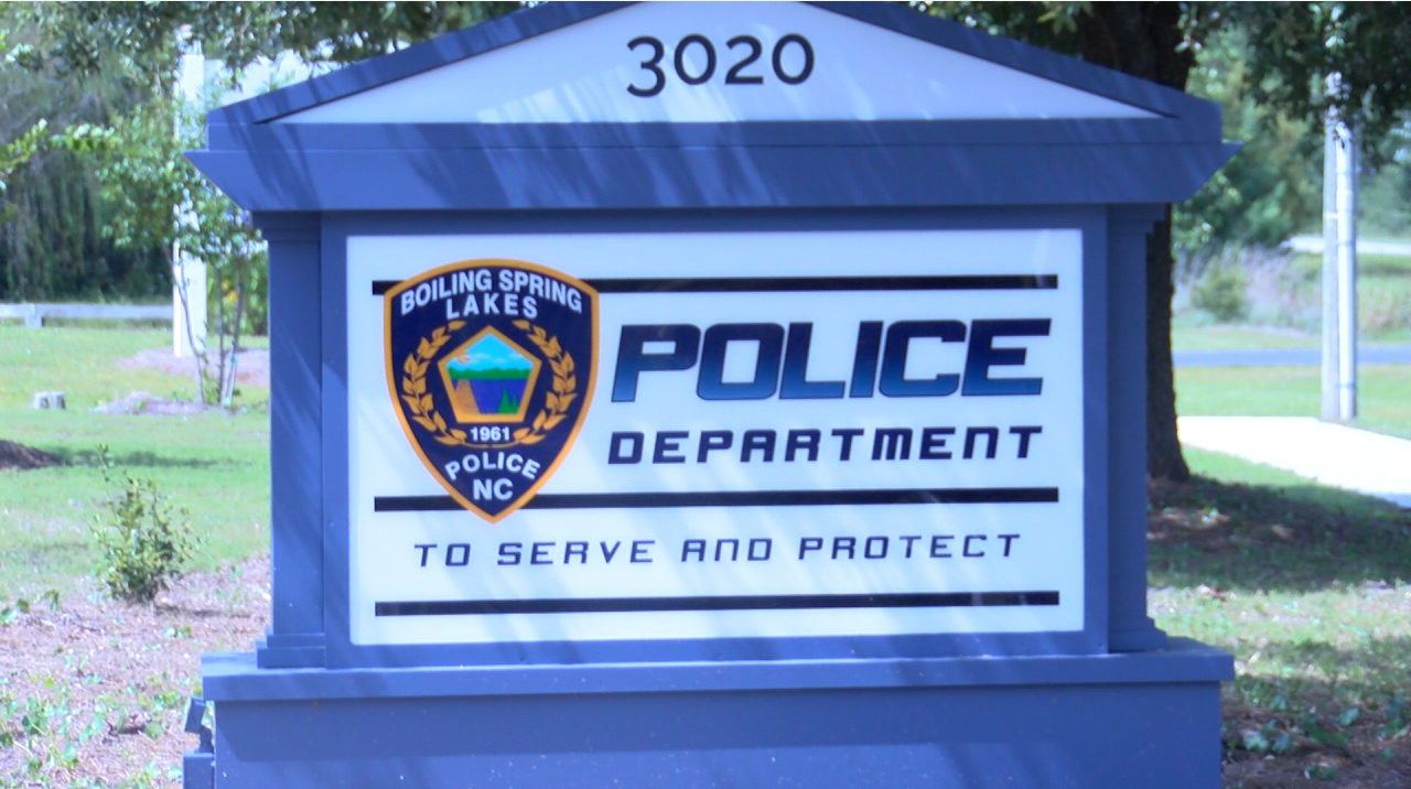 Boiling Spring Lakes Police Dept. holds ribbon cutting ceremony for new