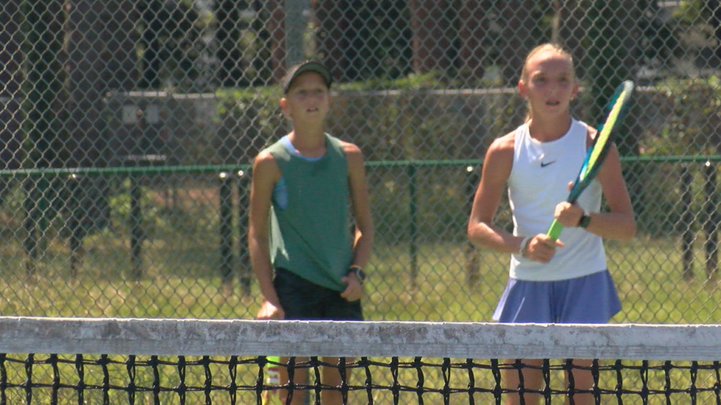 Braelyn and Zannah Roberson
