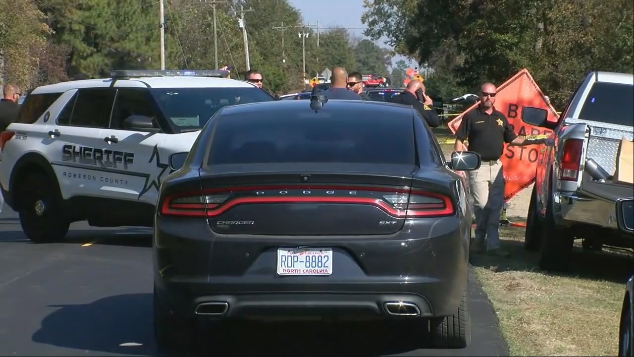Murder suspect accused of shooting 2 Robeson County deputies - WWAYTV3