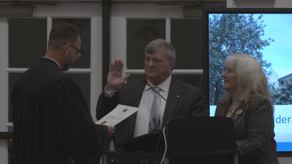 Rich Alt is sworn in as the new mayor of Southport on December 14th, 2023