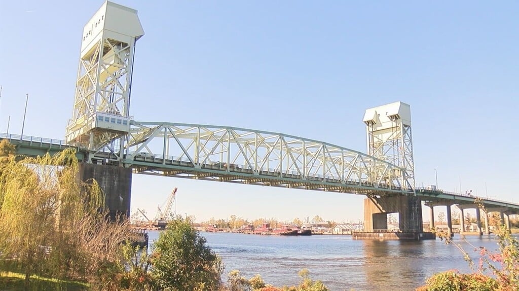 There’s good news for drivers who use the Cape Fear Memorial Bridge. The State Department of Transportation said the bridge restoration project is ahead of schedule, (Photo: WWAY News).