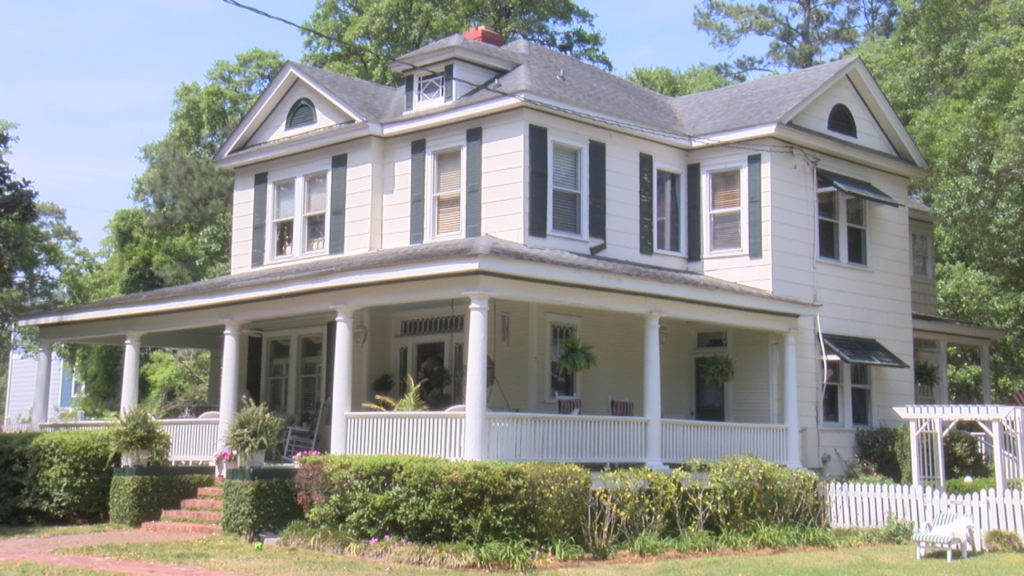 The City of Wilmington is trying to make one area more walkable by adding two-and-a-half miles of sidewalks along a busy road. But for one homeowner, it could come at a cost, (Photo: Emily Andrews/WWAY News).