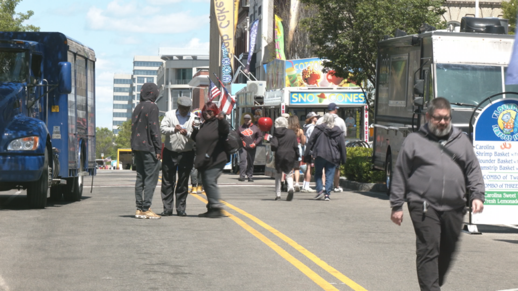 Downtown Wilmington Azalea Festival preparation