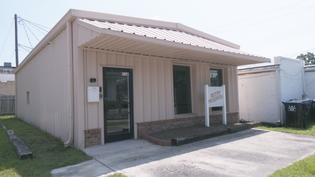 Retro Meadery (Photo: Nate Mauldin/WWAY)