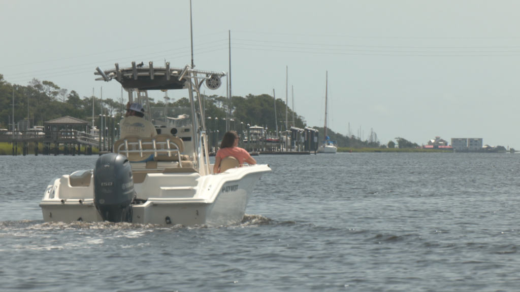 Boating safety (Nate Mauldin/WWAY)