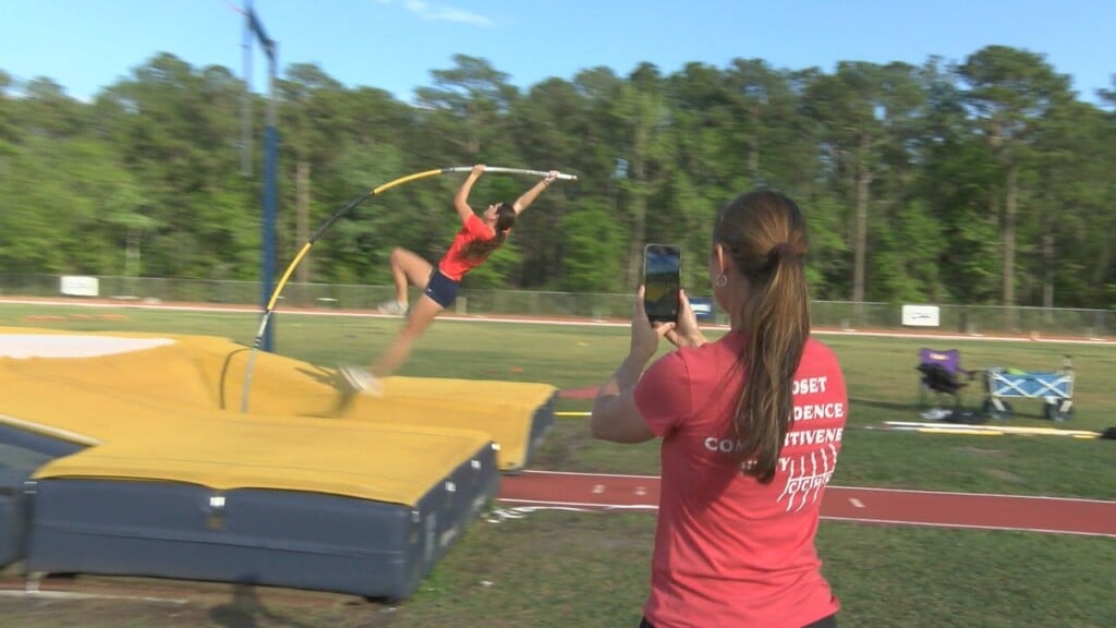 Pole Vault3