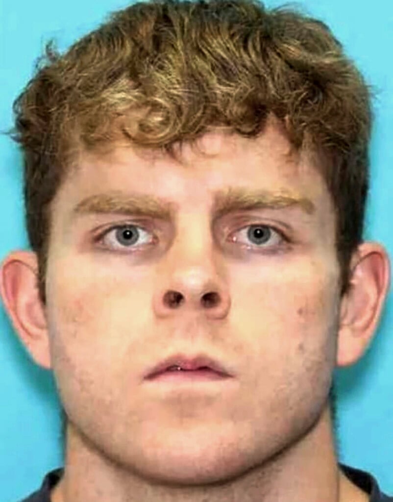 Correction Arkansas Hikers Killed