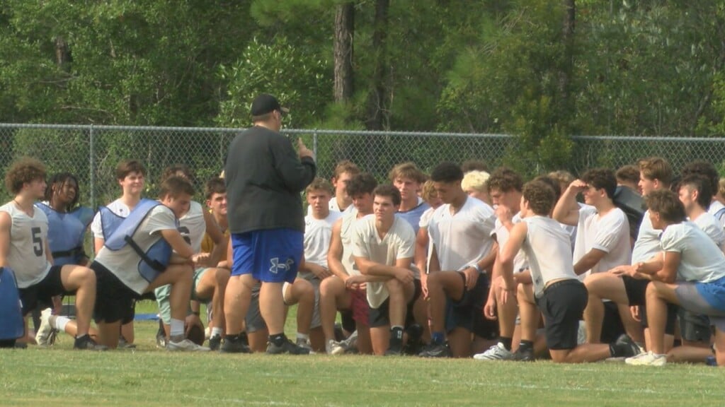 Topsail Football1