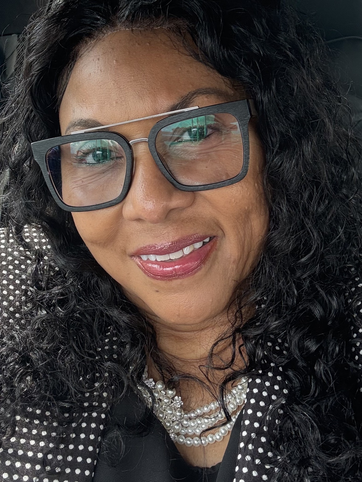 トップス Susan sale Election 2025: Meet Leland Town Council candidate Susan Waleed