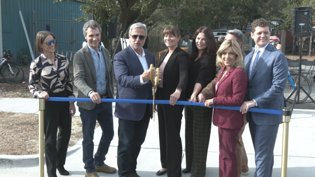 Fifth Avenue Ribbon Cutting