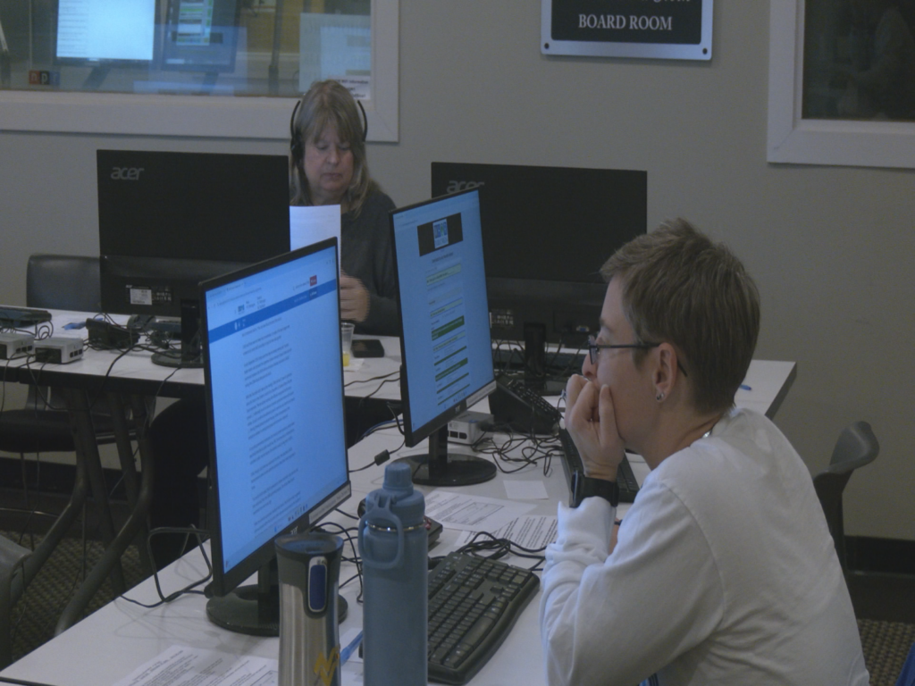 WHQR Volunteers taking calls