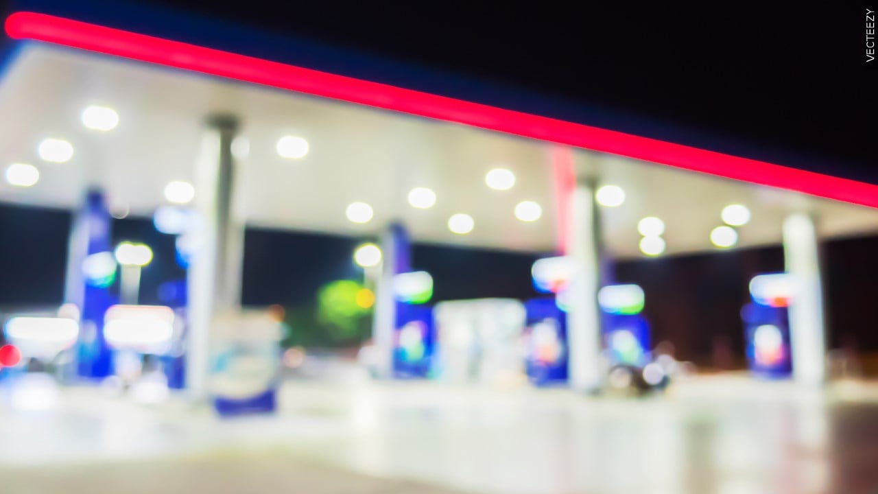 Oil and natural gas prices soar as Iran attacks Gulf energy facilities ...