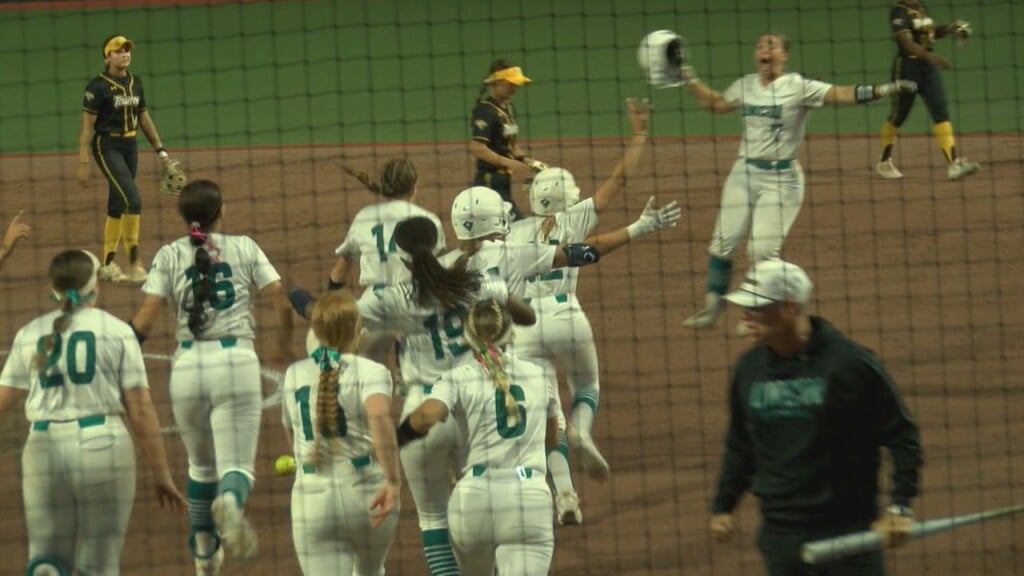 4 10 Towson At Uncw Sb