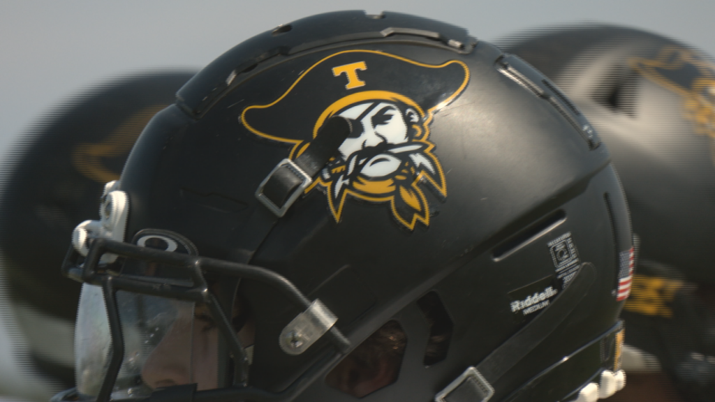 Topsail Helmet
