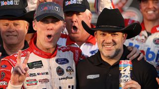 Tony Stewart on Kevin Harvick's win: 'It's like dangling meat in front of a tiger'