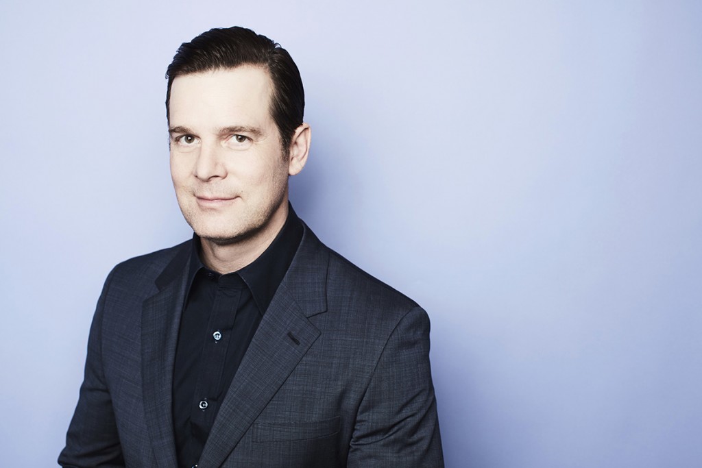 9-1-1: Peter Krause will star in the new drama 9-1-1