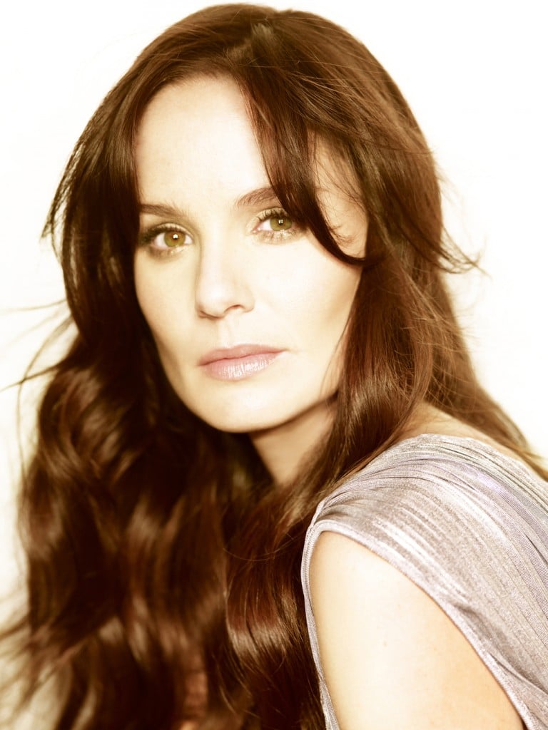 PRISON BREAK: Sarah Wayne Callies (Colony