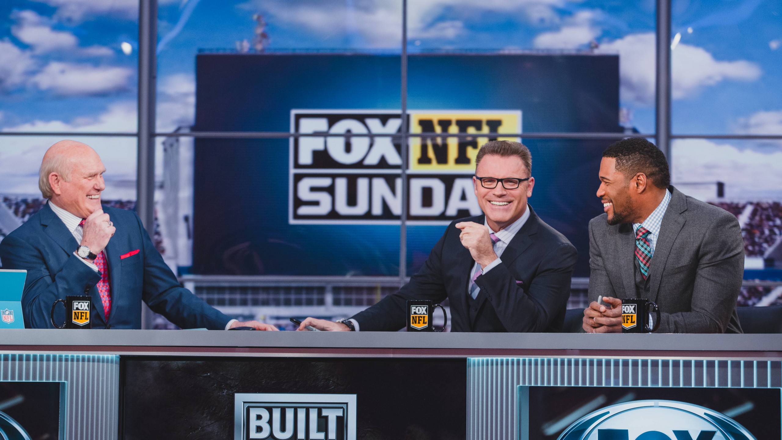 Michael Strahan Joins Fox's 'Thursday Night Football Pregame Show'