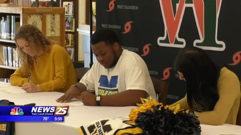 West Harrison cheerleaders sign with MGCCC - WXXV News 25