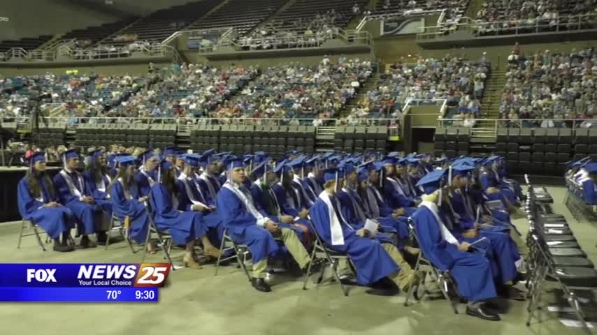 Vancleave High School commencement ceremony - WXXV News 25