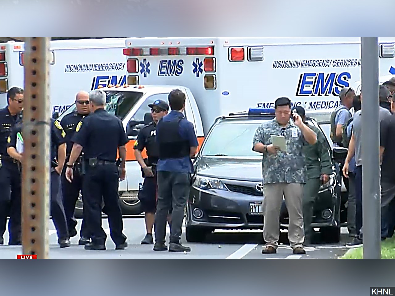 Shooting kills 2 officers before Hawaii homes catch fire - WXXV News 25
