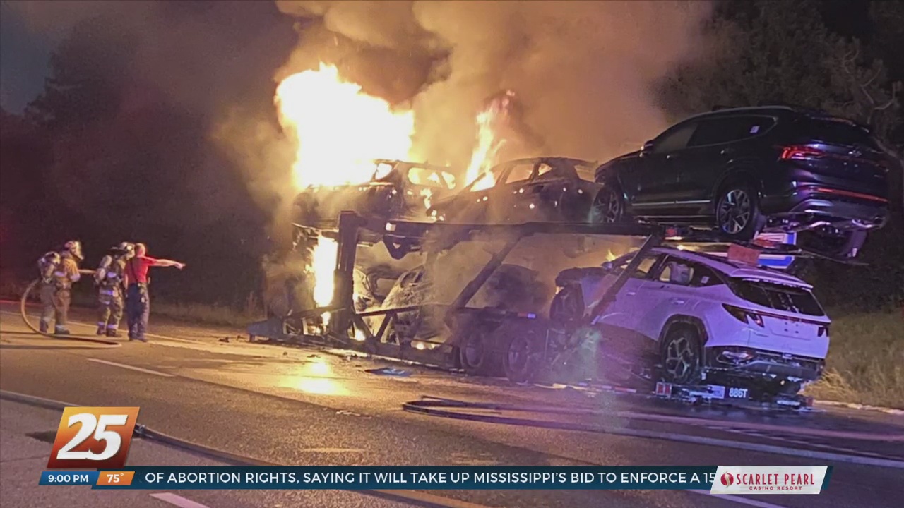 Vehicle fire shuts down I-10 in Jackson County - WXXV News 25