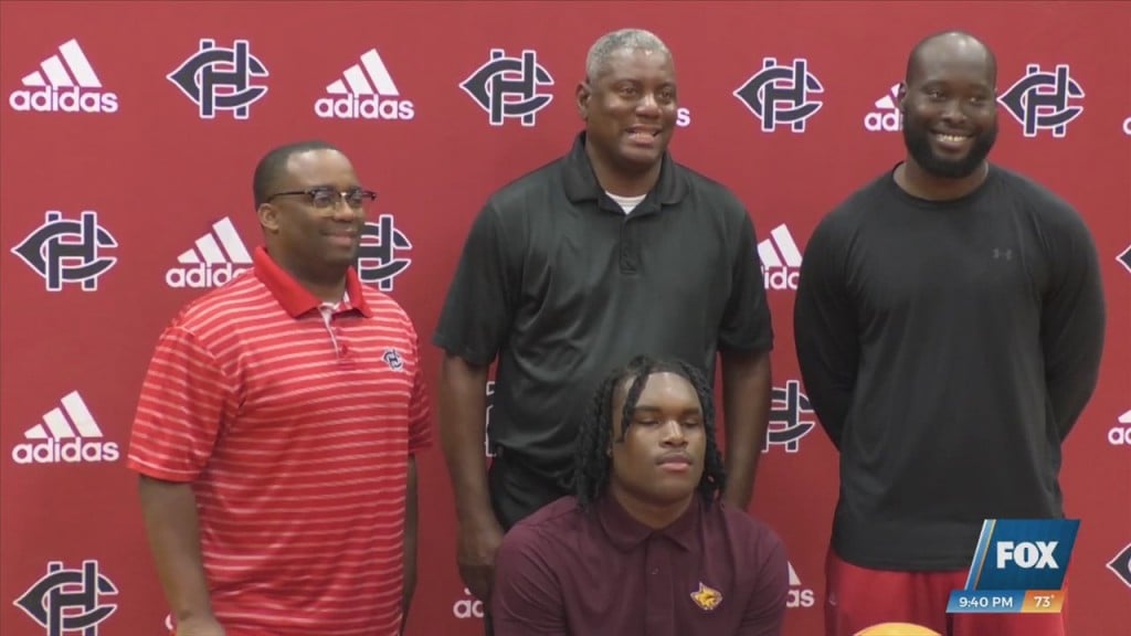 Harrison Central Basketball’s Carlous Williams Signs With Prcc