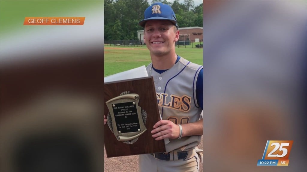 Resurrection Catholic Baseball’s Will Clemens Receives Randy Makamson Award