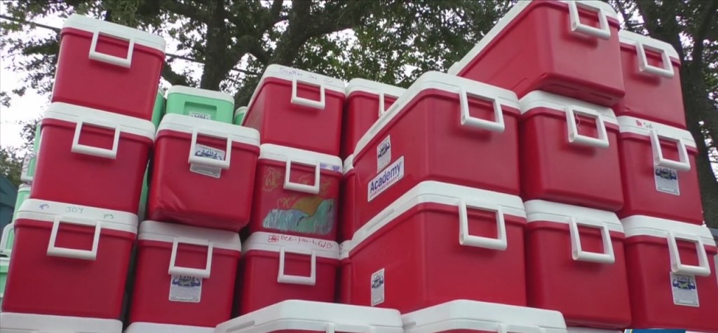 Comeback Coolers Bringing Aid To Tennessee Flood Victims