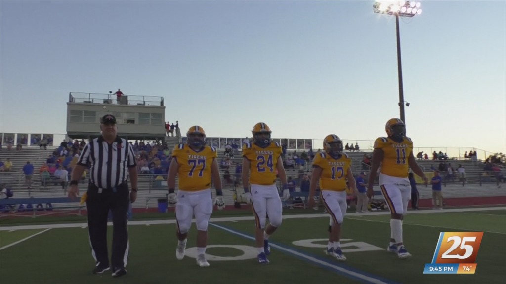 Mhsaa Votes To Change End Of High School Football Season Dates