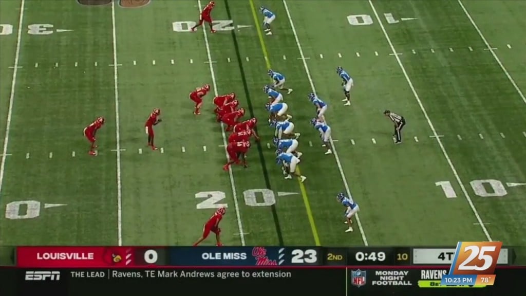 Ole Miss Stymies Louisville In Monday Night Showdown