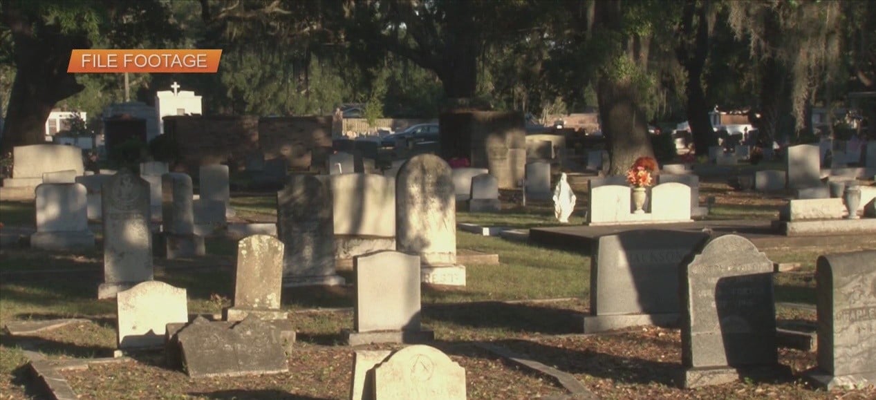 Old Biloxi Cemetery Tour WXXV News 25