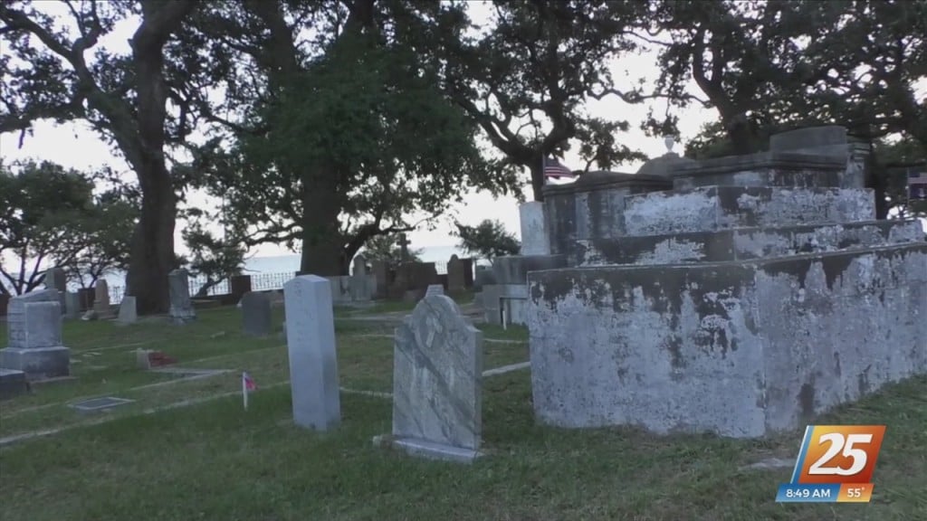15th Annual Old Biloxi Cemetery Tour Takes Place Tuesday Evening