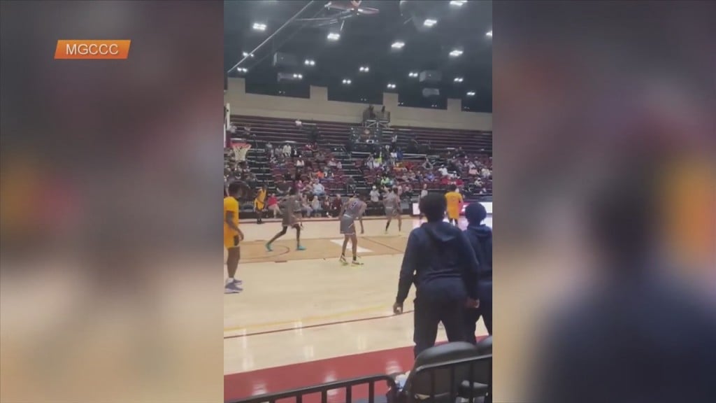 Play Of The Day: Mgccc’s Melvion Flanagan Buries Game Winning Three Pointer