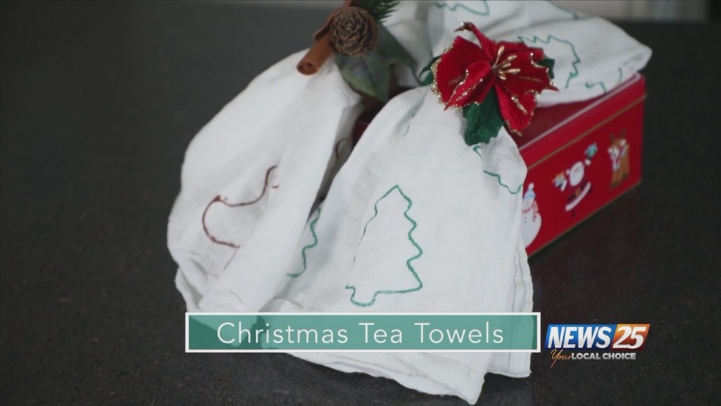 Mom To Mom: Christmas Tea Towels
